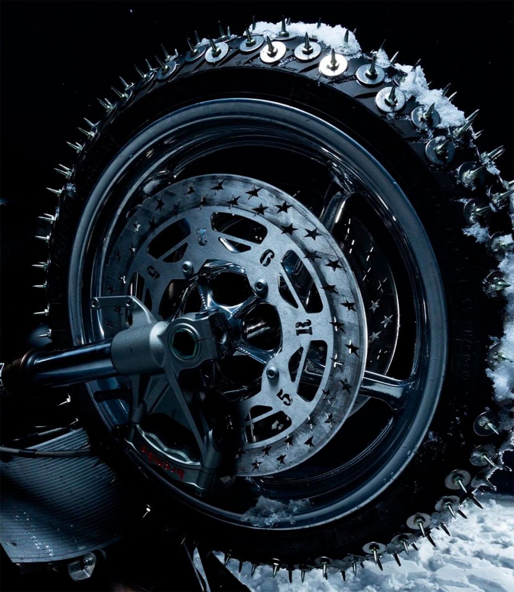 /FabioQuartararoYamahaR9Nieve