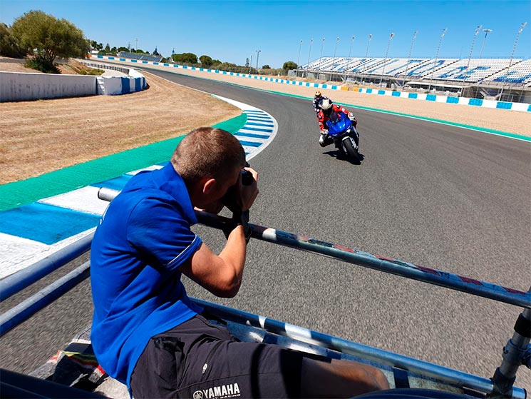 /Fotos-Circuito-Yamaha-R1-2020-2.jpg