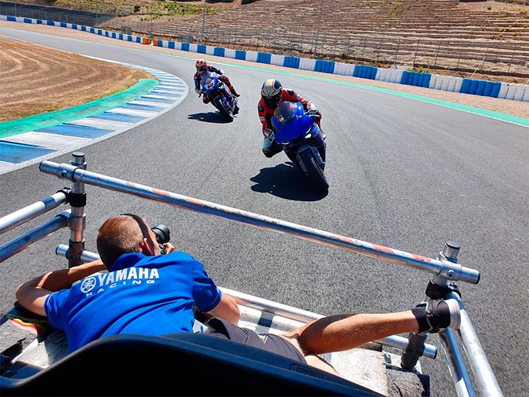 Fotos-Circuito-Yamaha-R1-2020.jpg