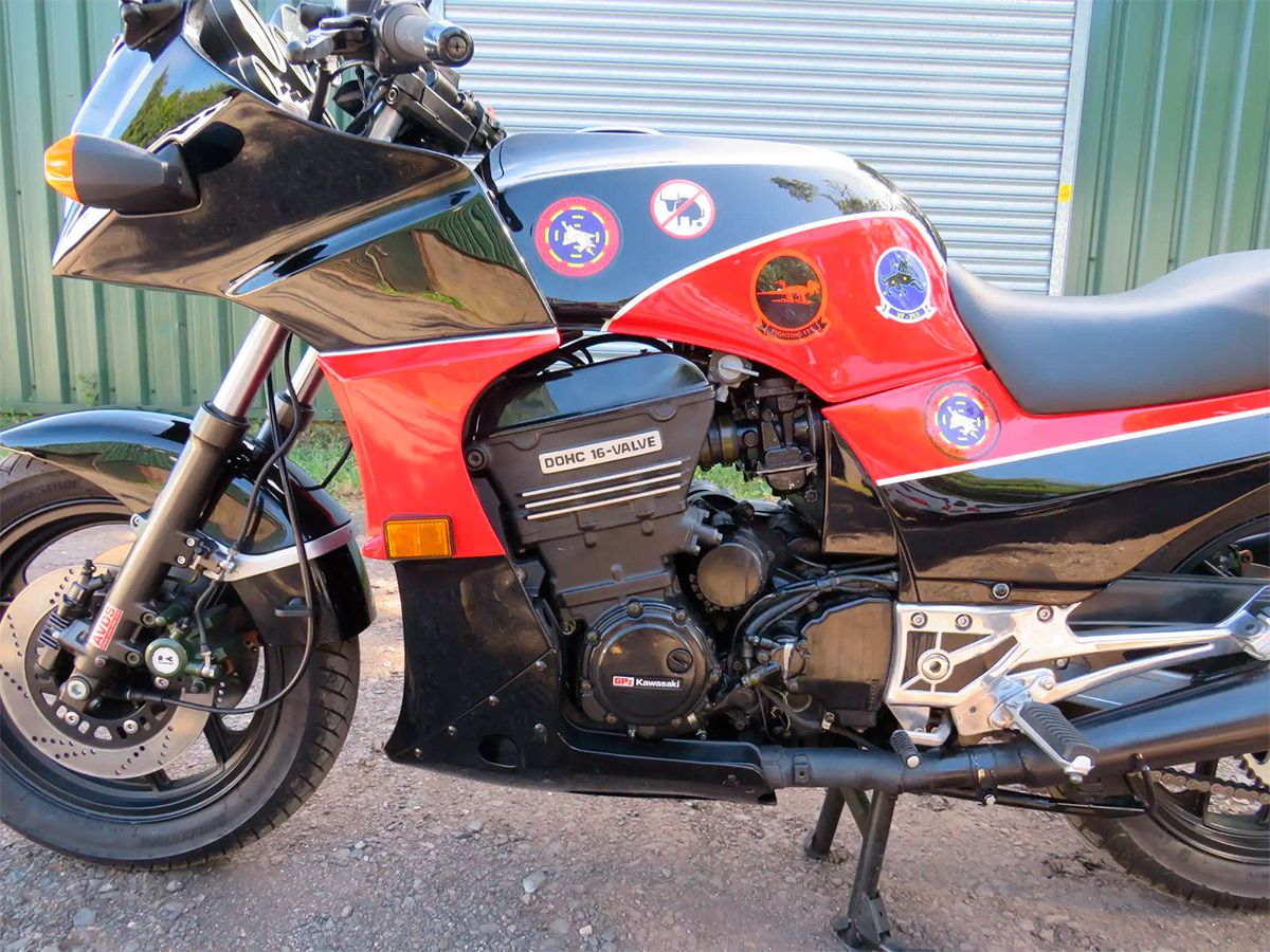 GPZ900R-TopGun-