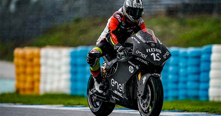 GibernaUMotoE.jpg