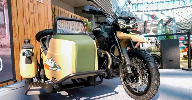 GuzziV85TT-Sidecar.jpg