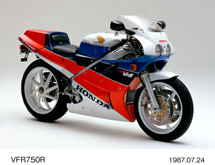 HONDA-RC30.jpg
