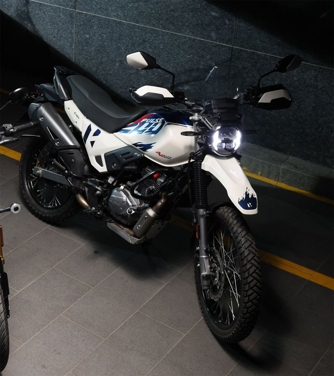 Hero2025-