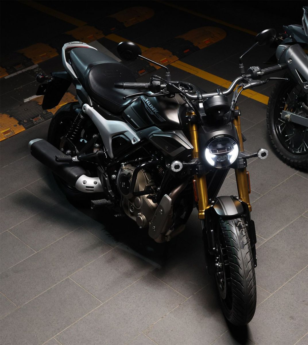 Hero2025-