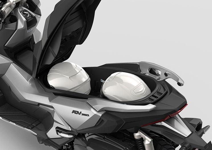Honda-ADV-350-2022-