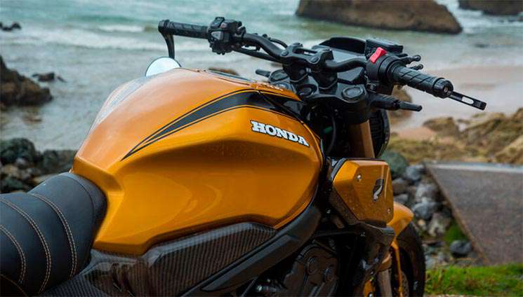 Honda-CB650R-Karbone