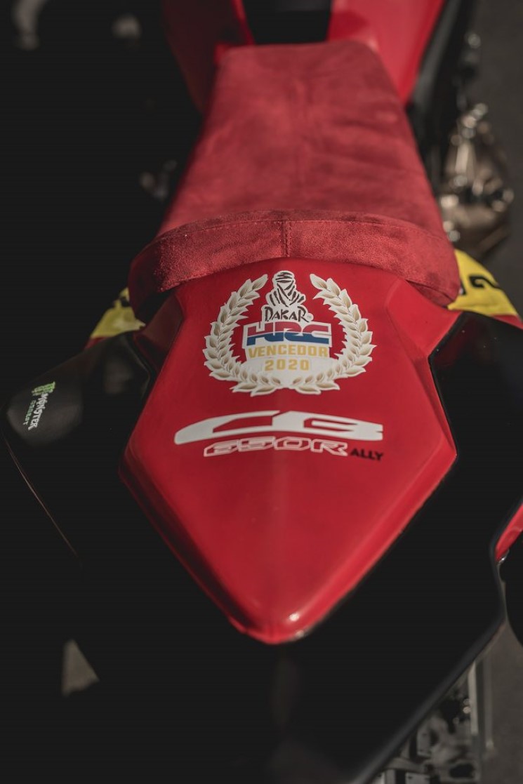 Honda-CB650R-Rally
