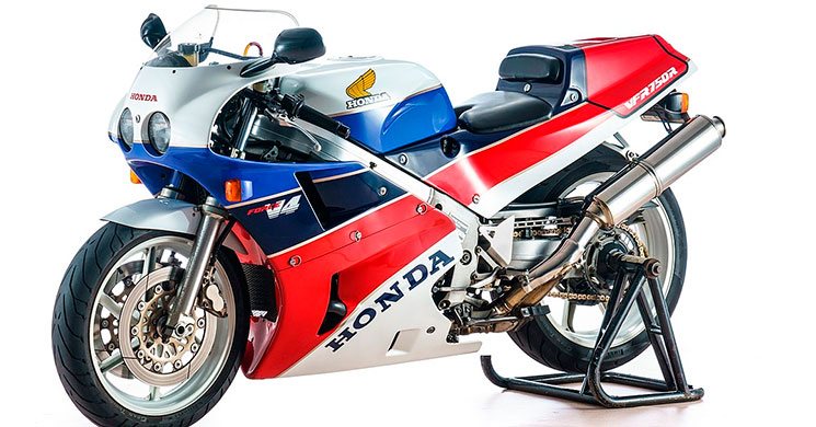 Honda-VFR-750-RC-30.jpg