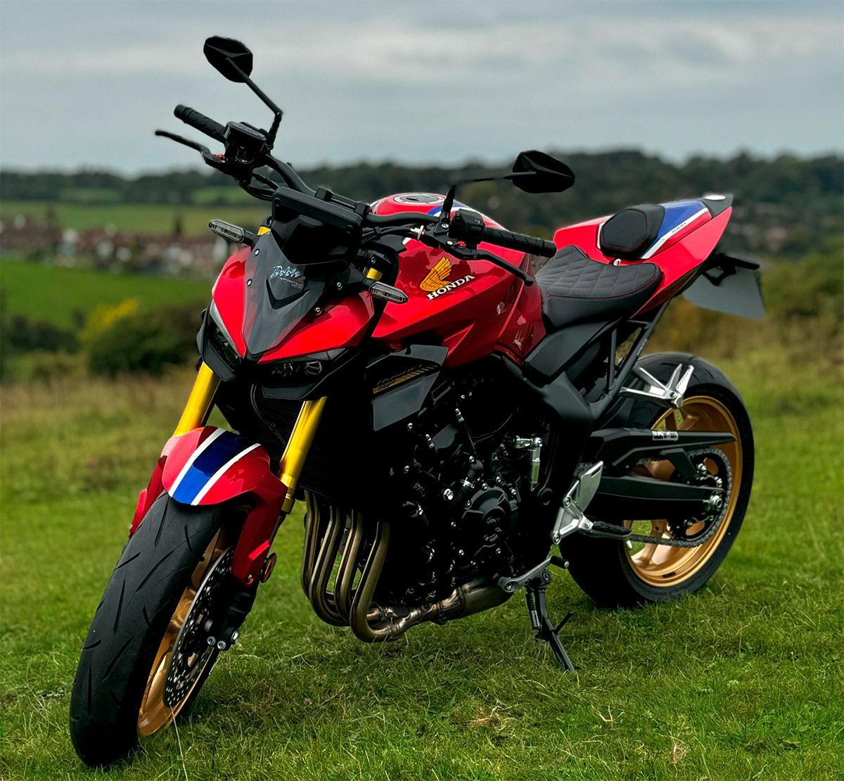 5four hornet 1000