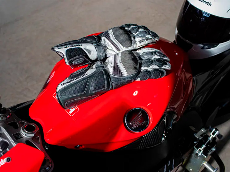 HondaCBR1000RR-MichaelSchumacher