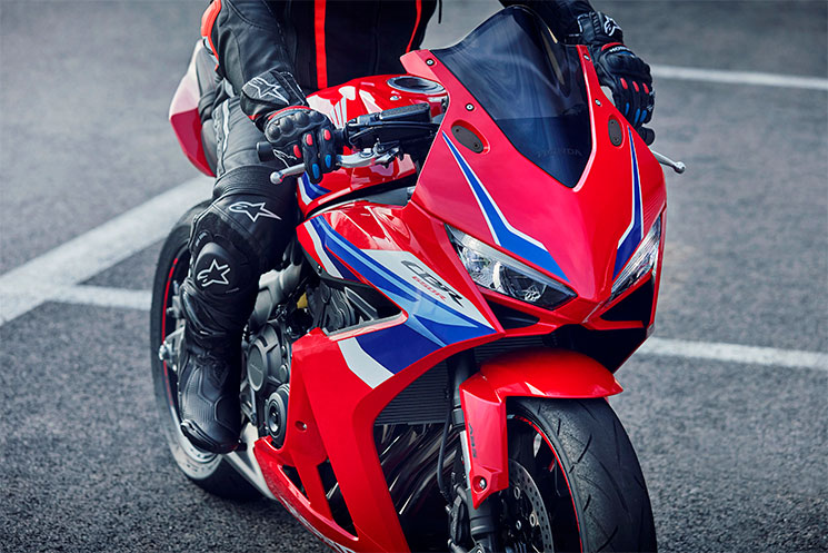 /HondaCBR650R-2024-1.jpg