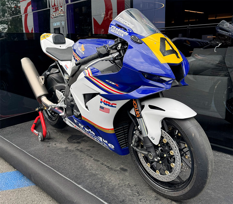 /HondaFirebladeRothmans