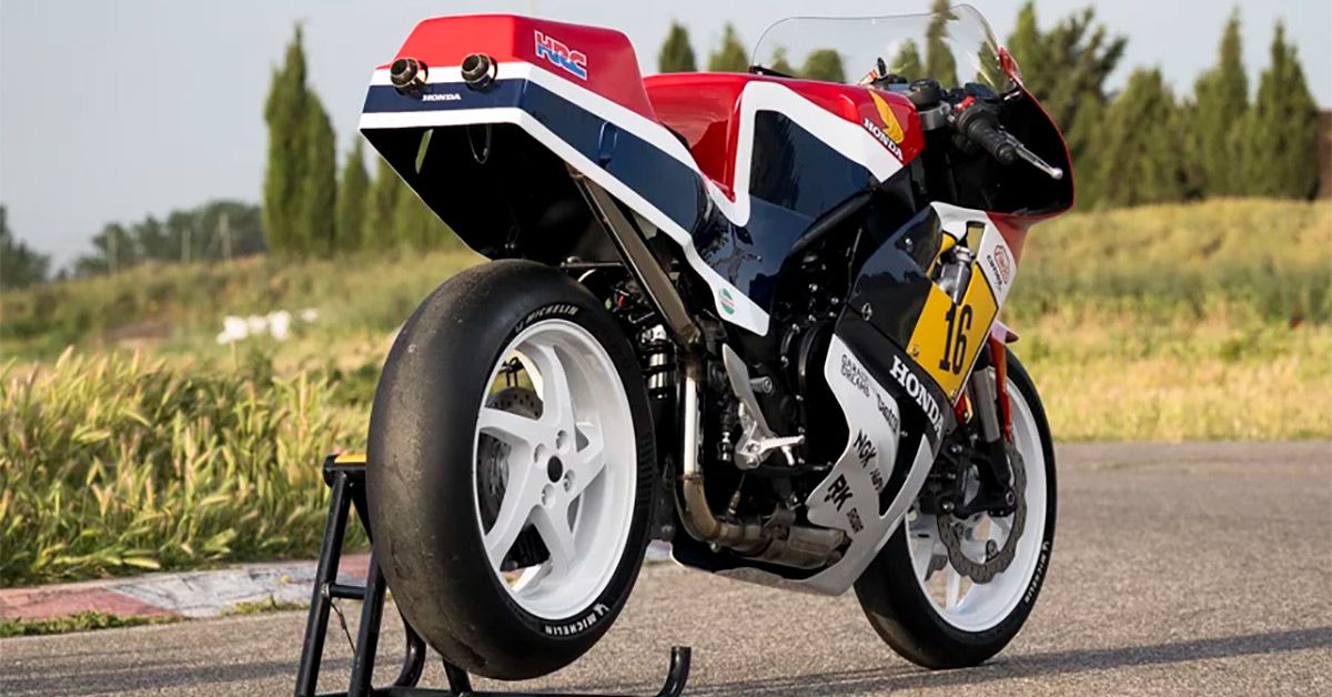 HondaHornetLastLap_compressed