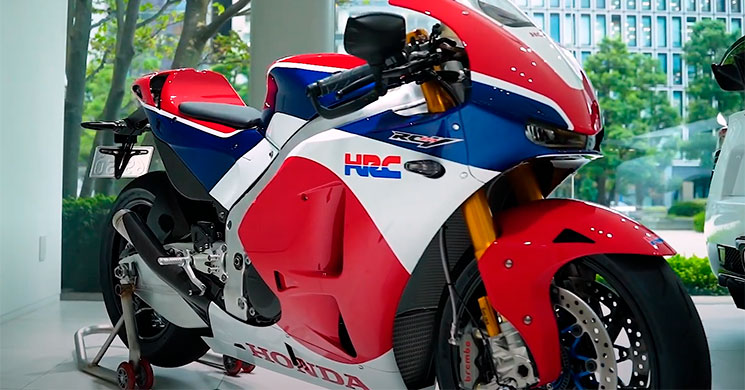 /HondaRC213V-S(1).jpg