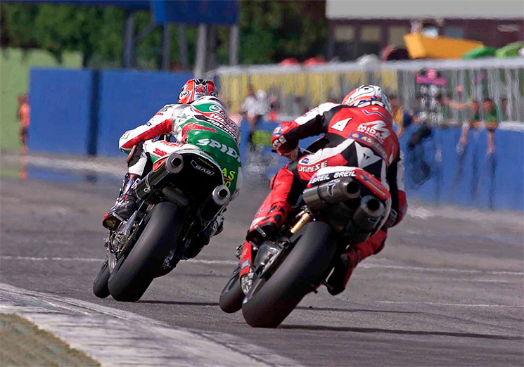 HondaRC51-Ducati-996.jpg