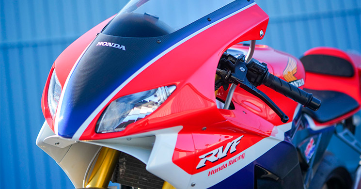 HondaRVF400-Tyga.jpg