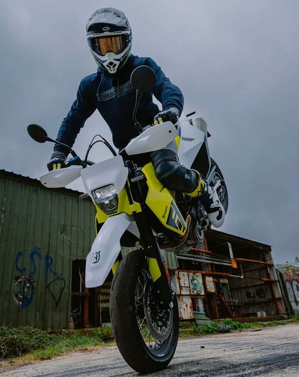 Husqvarna790Supermoto