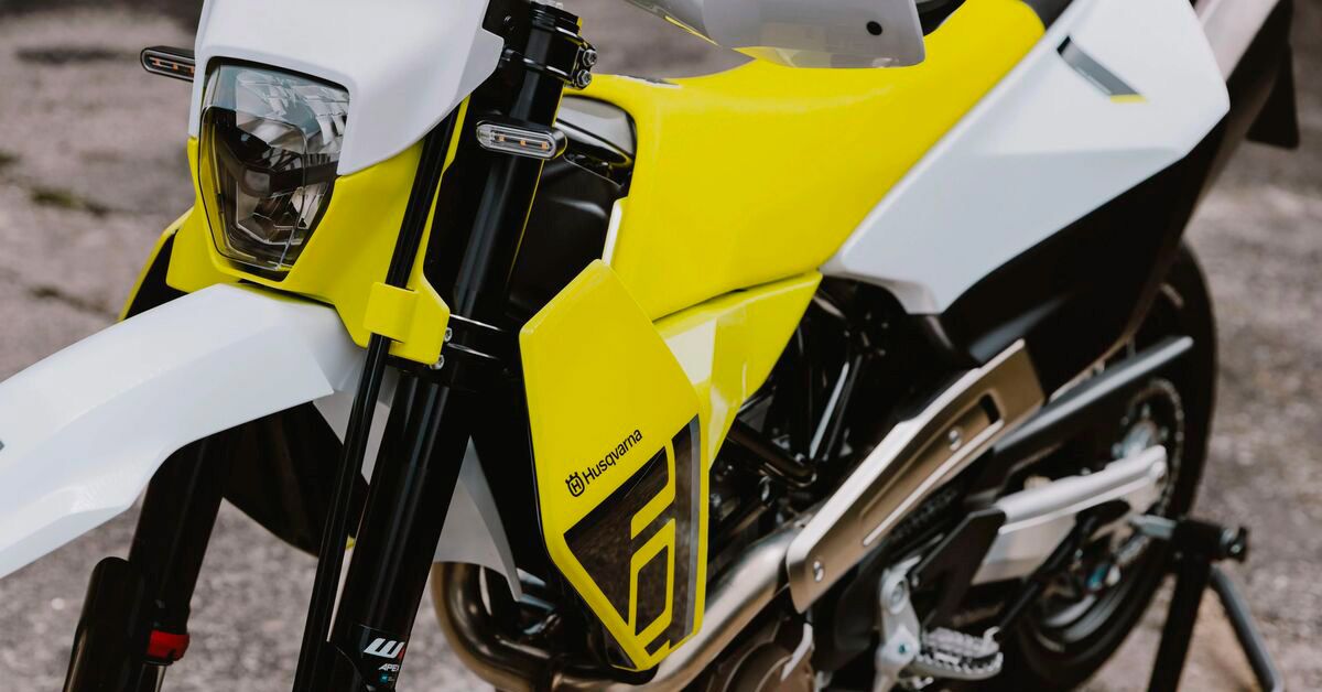 Husqvarna790Supermoto