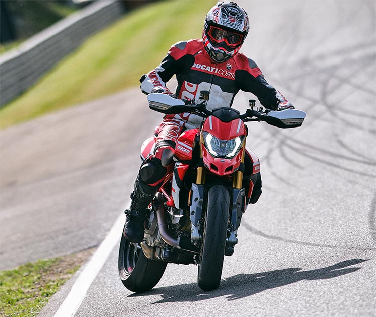 /Hypermotard-Ducati-950-SP-2022-
