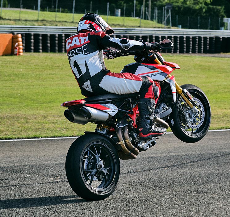 /Hypermotard-Ducati-950-SP-2022-