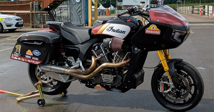 /Indian-Challenger-Bagger.jpg