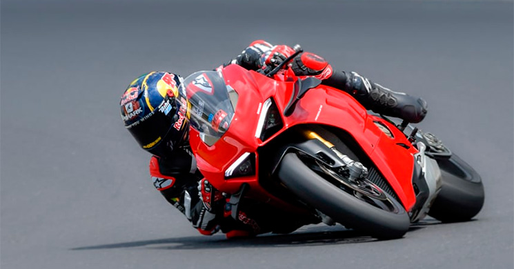 JohannZarco_PanigaleV4S.jpg