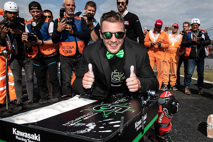 /JonathanRea-Carrasco-2.jpg