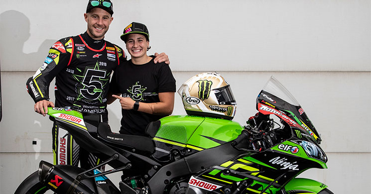 JonathanRea-CarrascoAna.jpg