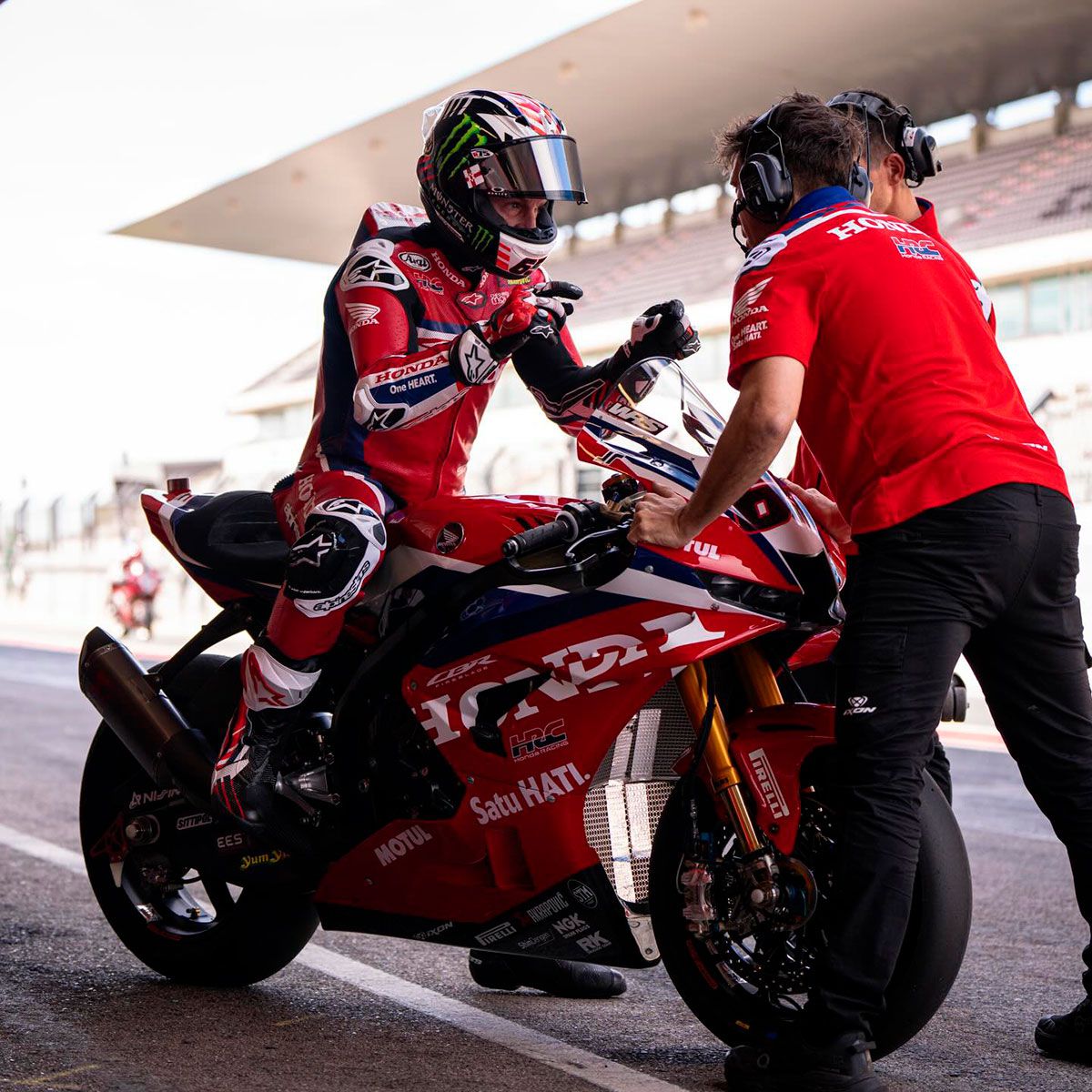 /JonathanRea-Honda-2