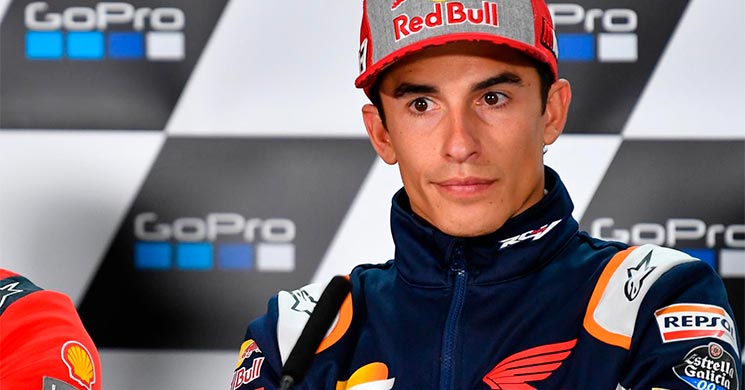 JorgeLorenzoSilverstone-34535.jpg