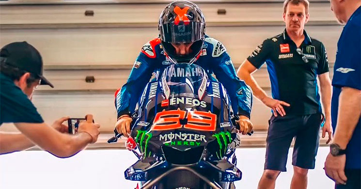 JorgeLorenzoYamahaMotoGP(1).jpg