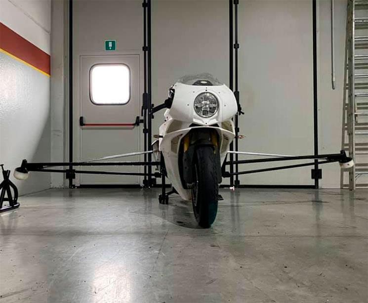 kB4Bimota.jpg