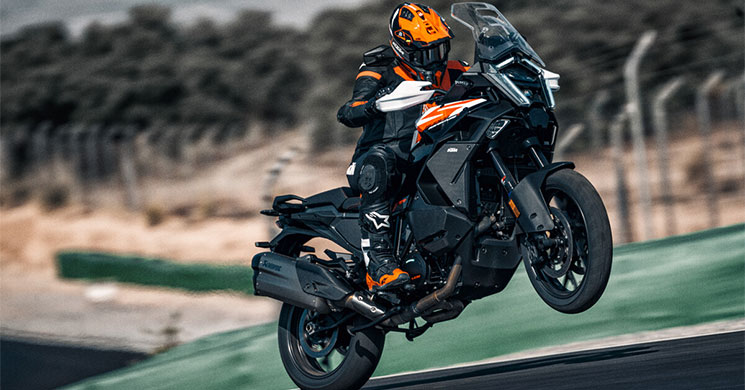 KTM-1390-SuperAdventure-S-_2025.
