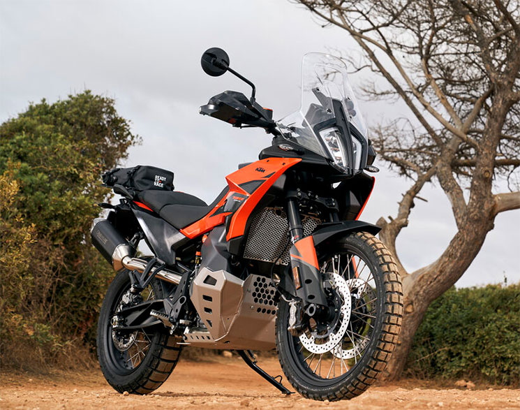 /KTM-790-Adventure-2025-1.jpg