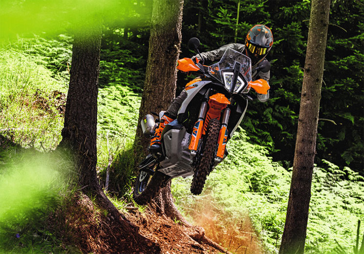 KTM-890-Adventure-R-2023-2.jpg