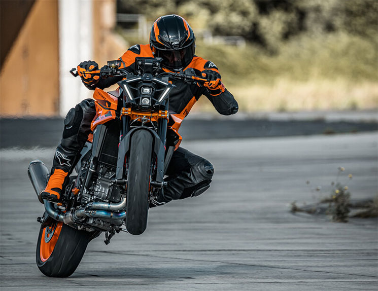 KTM-990-Duke-2024
