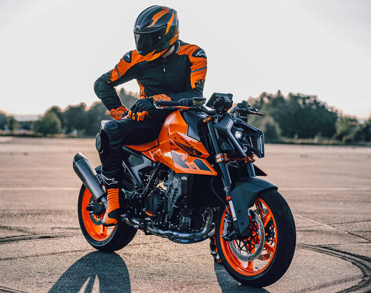 KTM-990-Duke-2024