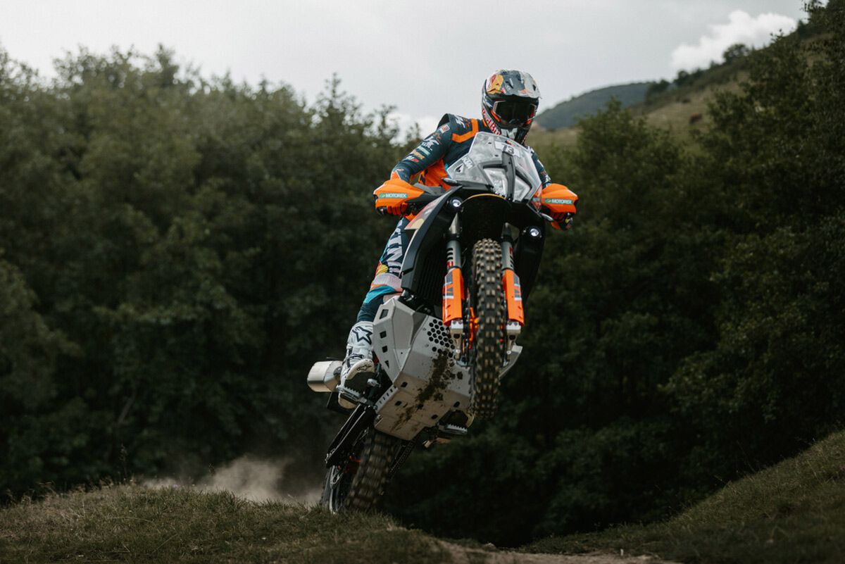 /KTM-Adventure-890-r-Rally-2026-