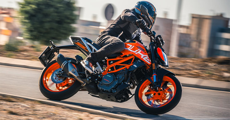 KTM-DUKE-390-2017.jpg