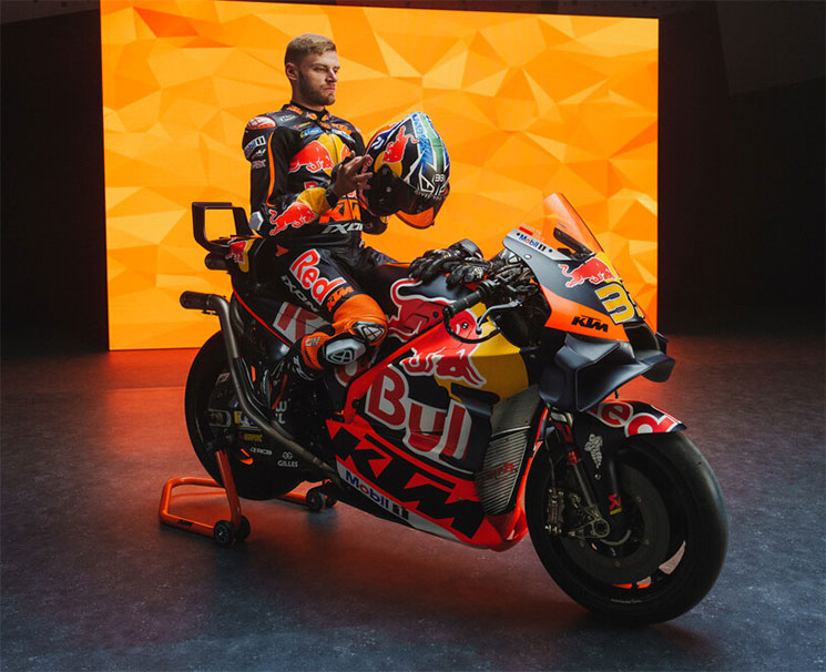 /KTM-RC16-2024.jpg