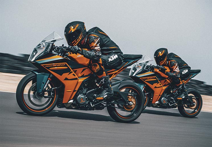 KTM-RC390-2022
