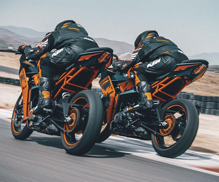 KTM-RC390-2022
