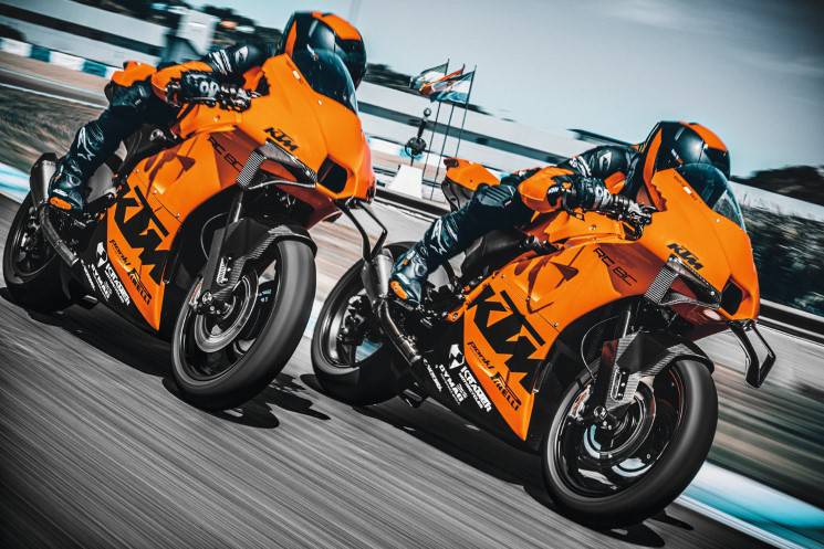 KTM RC8R