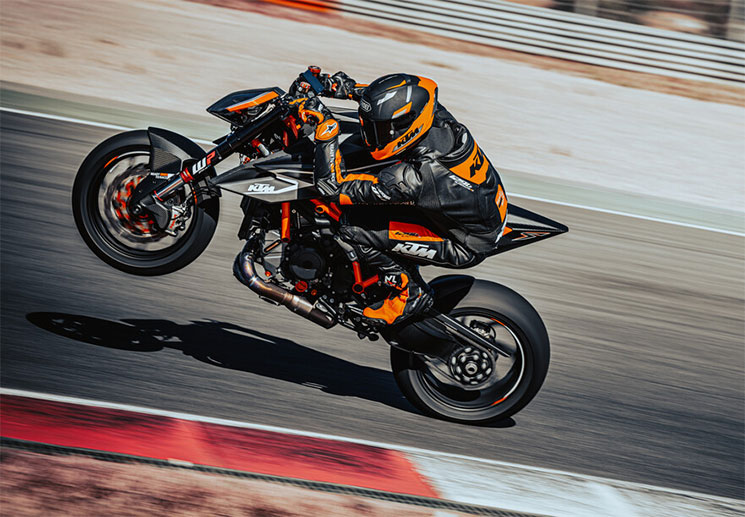 KTM-SuperDukeRR-2023