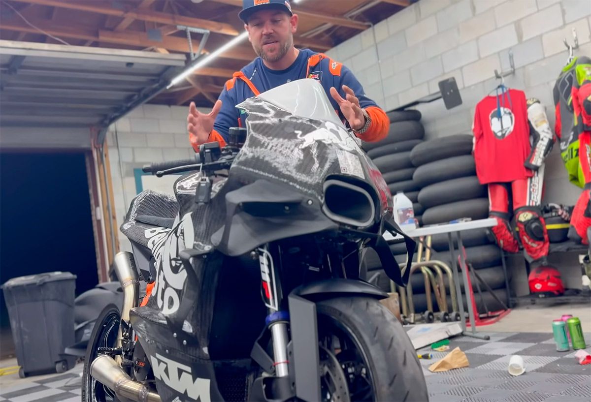 KTM-Superduke-RC16-MotoGP