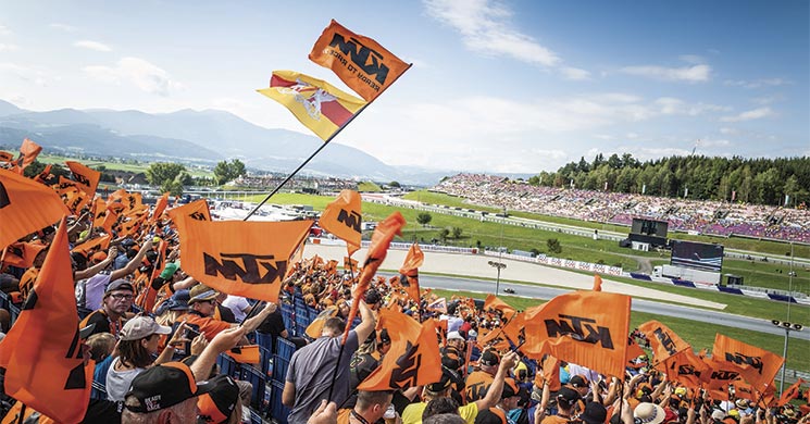 KTM-TRIBUNA.jpg