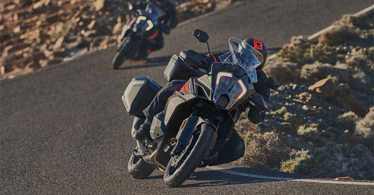 /KTM1290_c.jpg