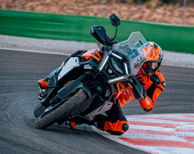 KTM1390SuperAdventureS-EVO-2025