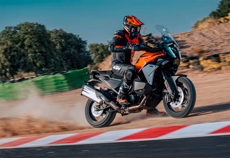 KTM1390SuperAdventureS-EVO-2025